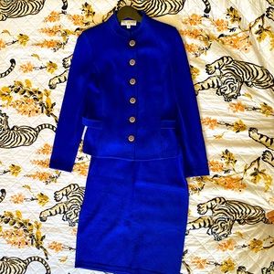 St John 2 piece skirt suit